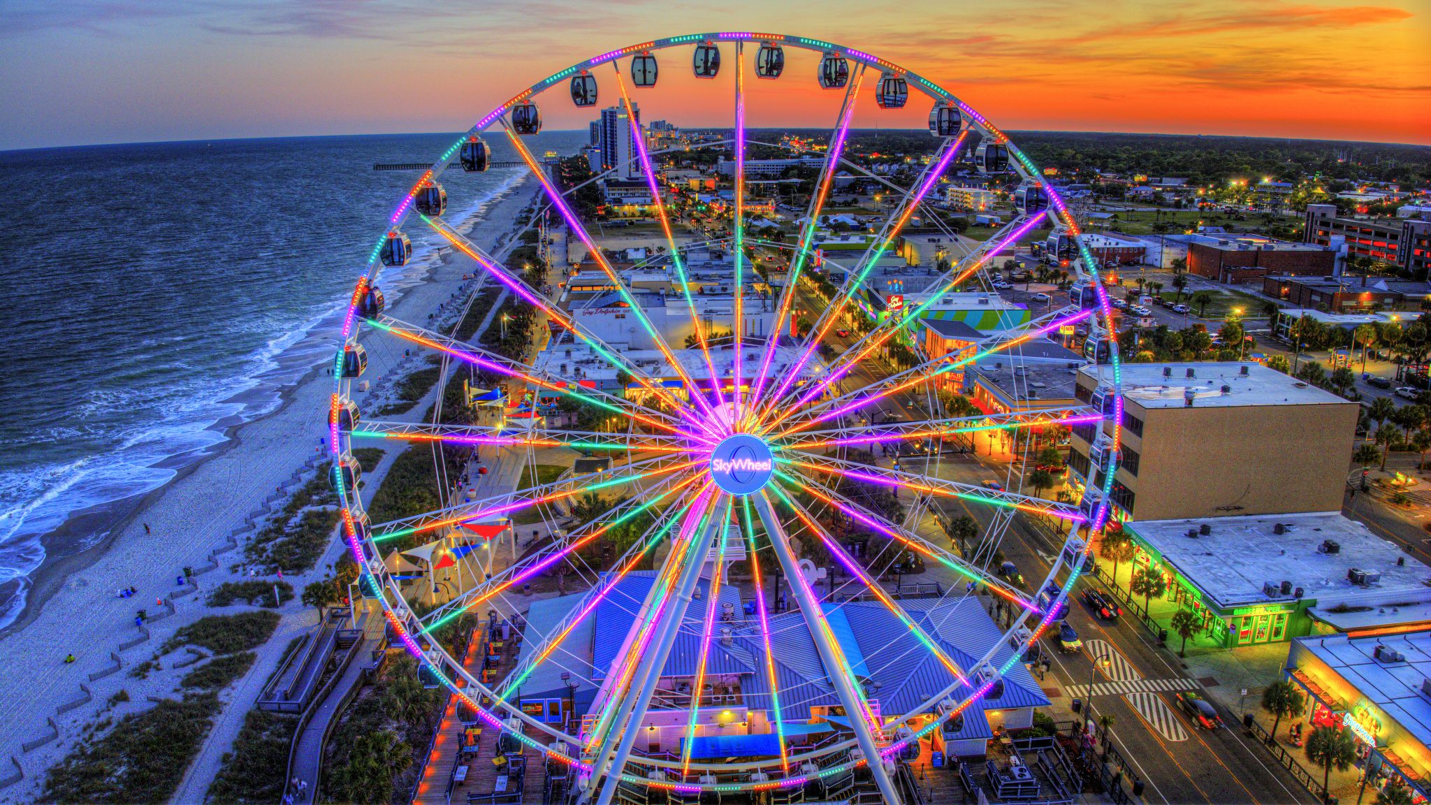 The Myrtle Beach SkyWheel at night